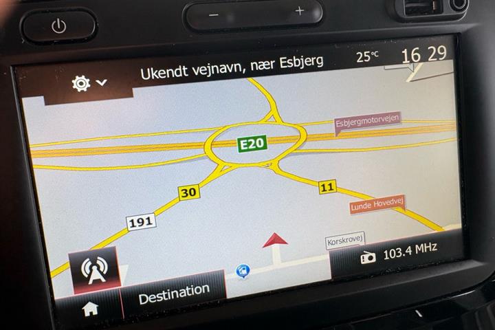 Grå Renault Captur fra 2019