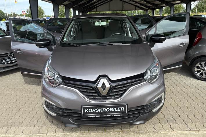 Grå Renault Captur fra 2019