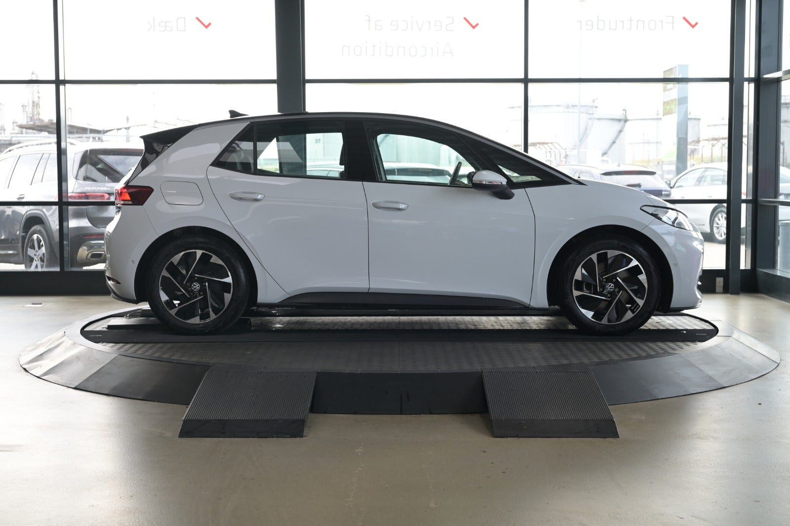 Hvid VW ID.3 fra 2024