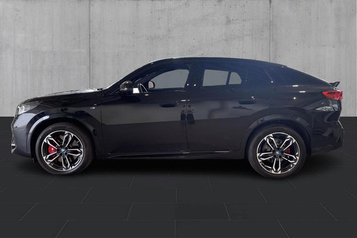 Sort BMW iX2 fra 2025