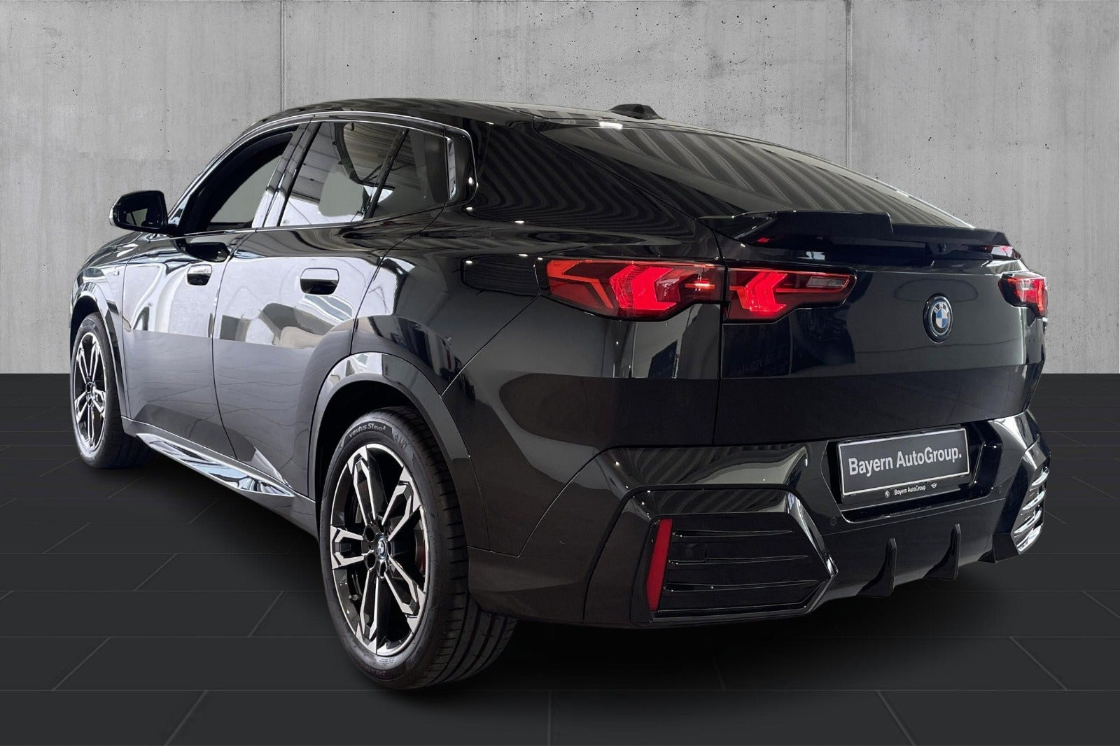 Sort BMW iX2 fra 2025