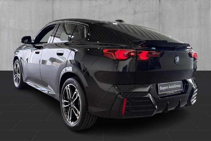 Sort BMW iX2 fra 2025
