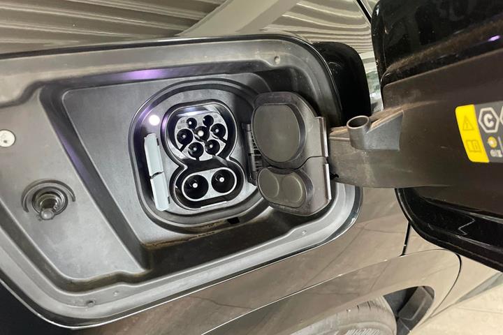 Sort BMW iX2 fra 2025