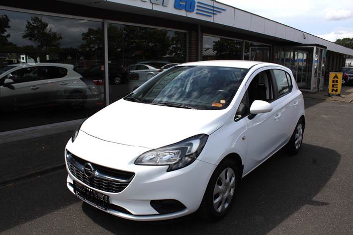 Hvid Opel Corsa fra 2017