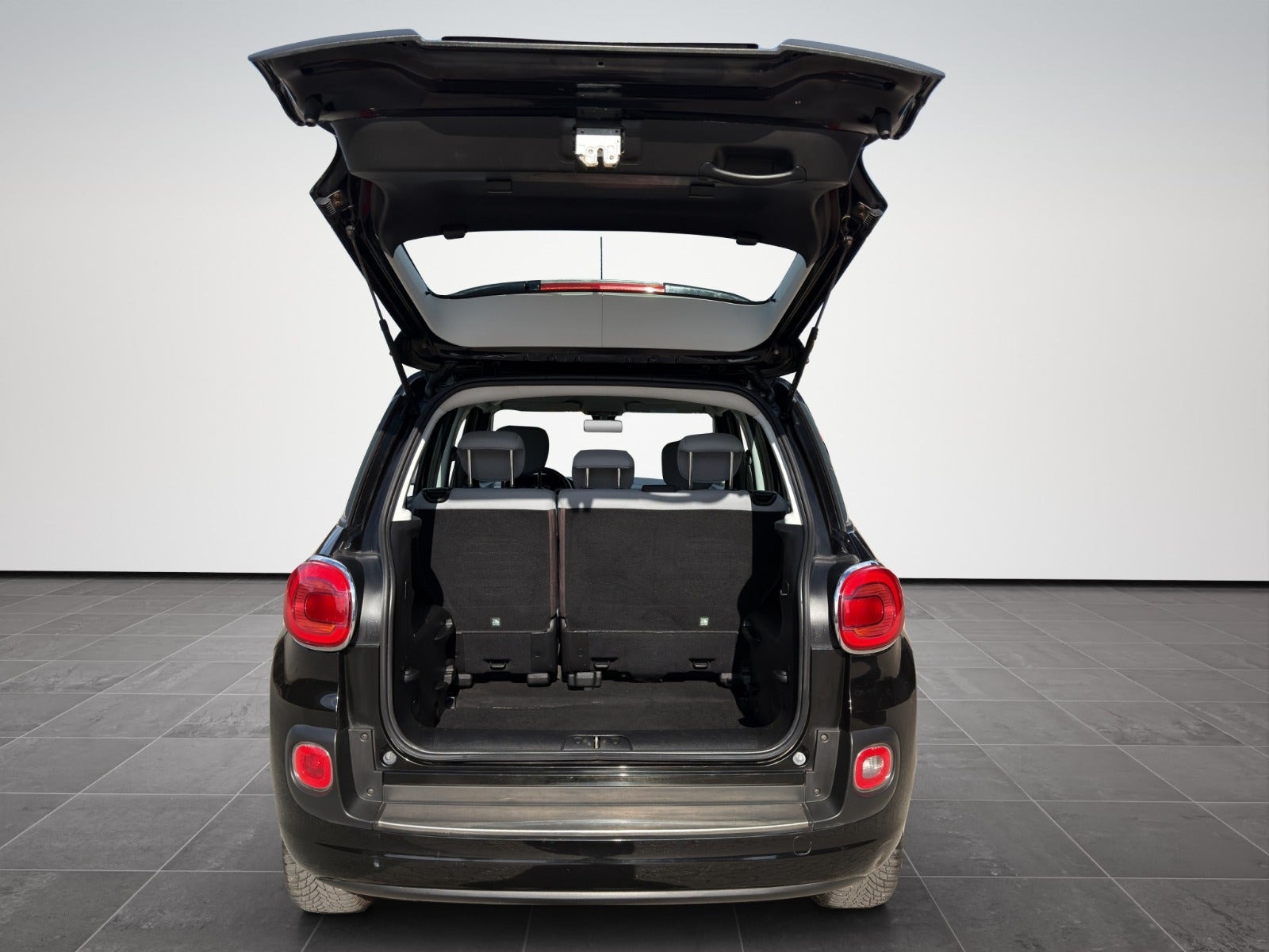 Sort Fiat 500L fra 2015