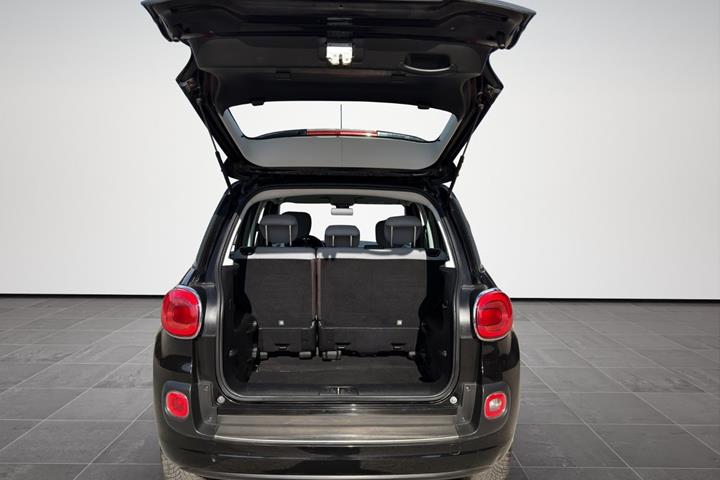 Sort Fiat 500L fra 2015