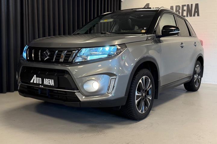 Grå Suzuki Vitara fra 2021
