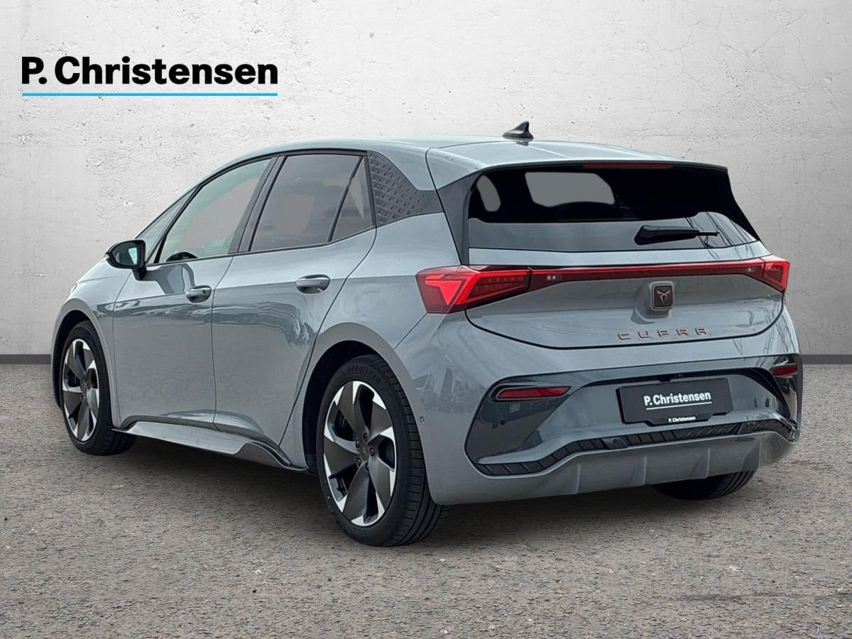 Grå Cupra Born fra 2023