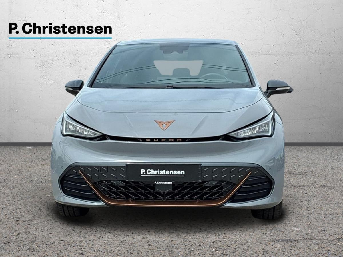 Grå Cupra Born fra 2023