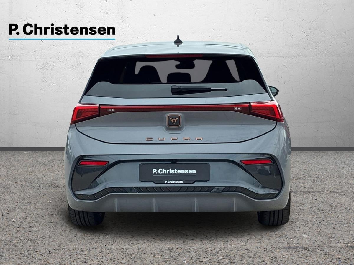 Grå Cupra Born fra 2023