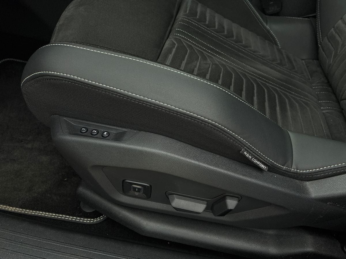 Sort Peugeot e-5008 fra 2025