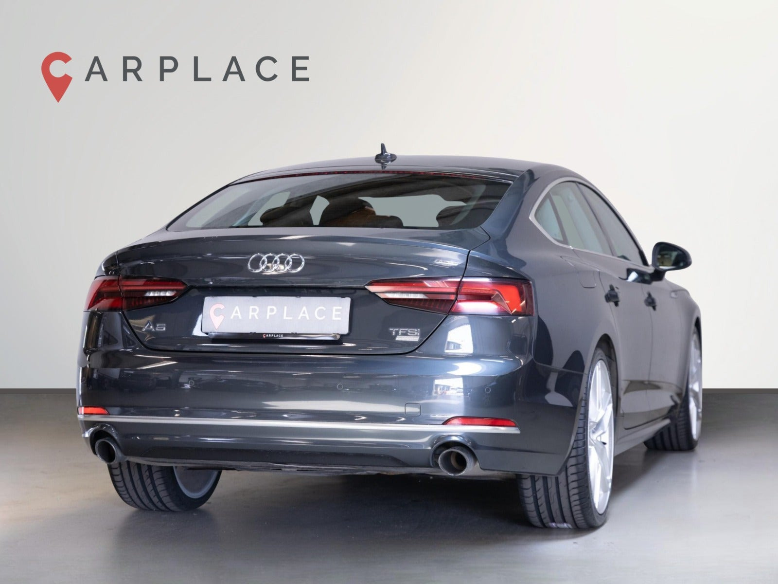Sølv Audi A5 fra 2018