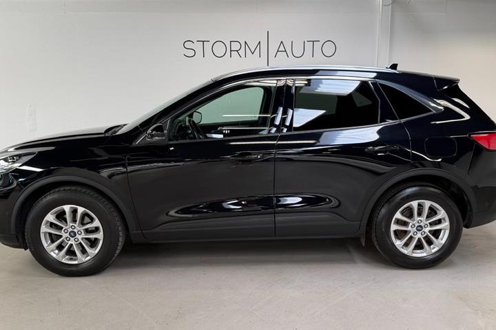 Sort Ford Kuga fra 2022