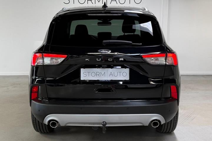 Sort Ford Kuga fra 2022