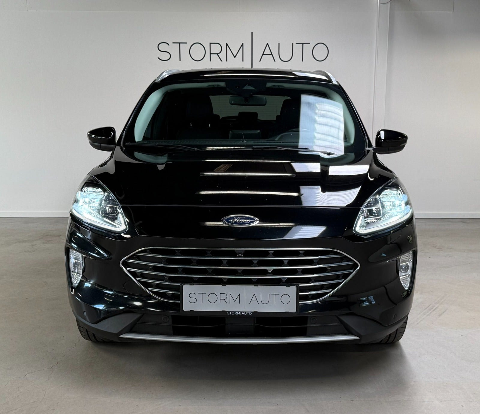Sort Ford Kuga fra 2022