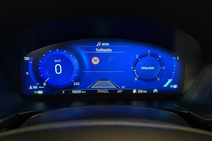 Sort Ford Kuga fra 2022