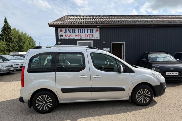 undefined Peugeot Partner Tepee fra 2011 set udefra