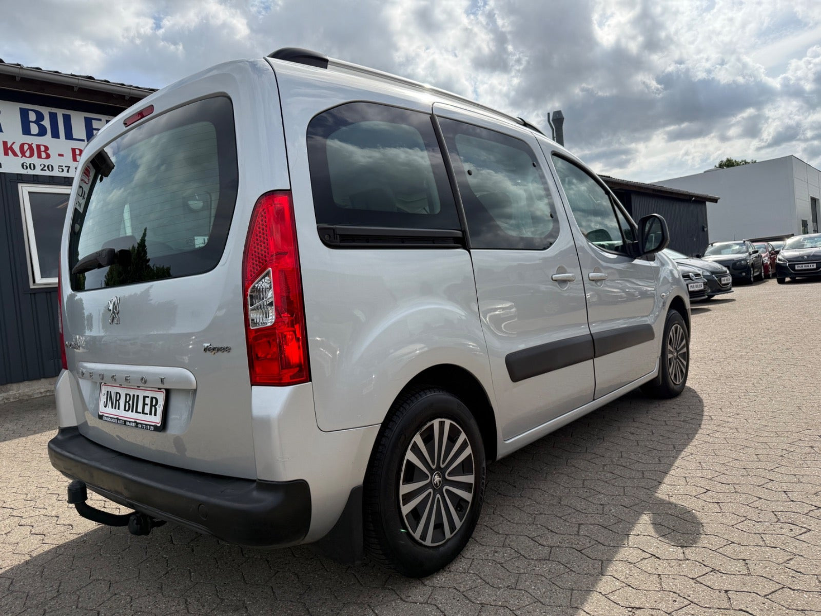 undefined Peugeot Partner Tepee fra 2011 set udefra
