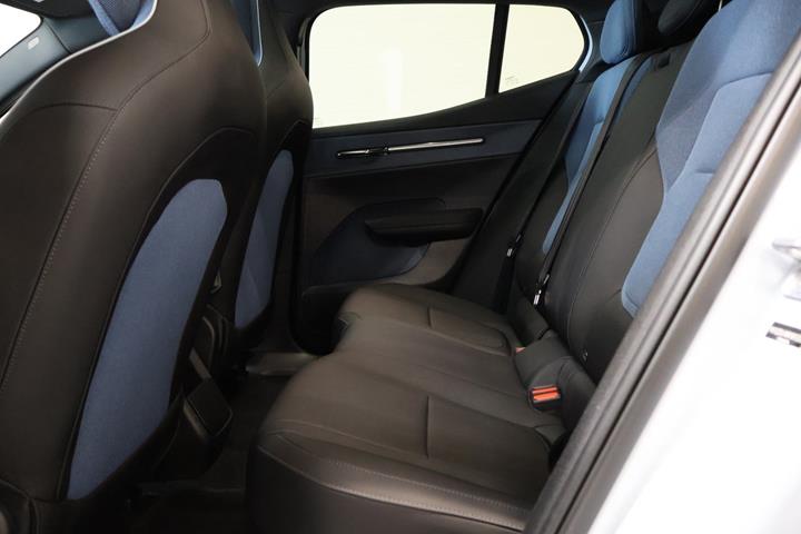 Hvid Volvo EX30 fra 2024