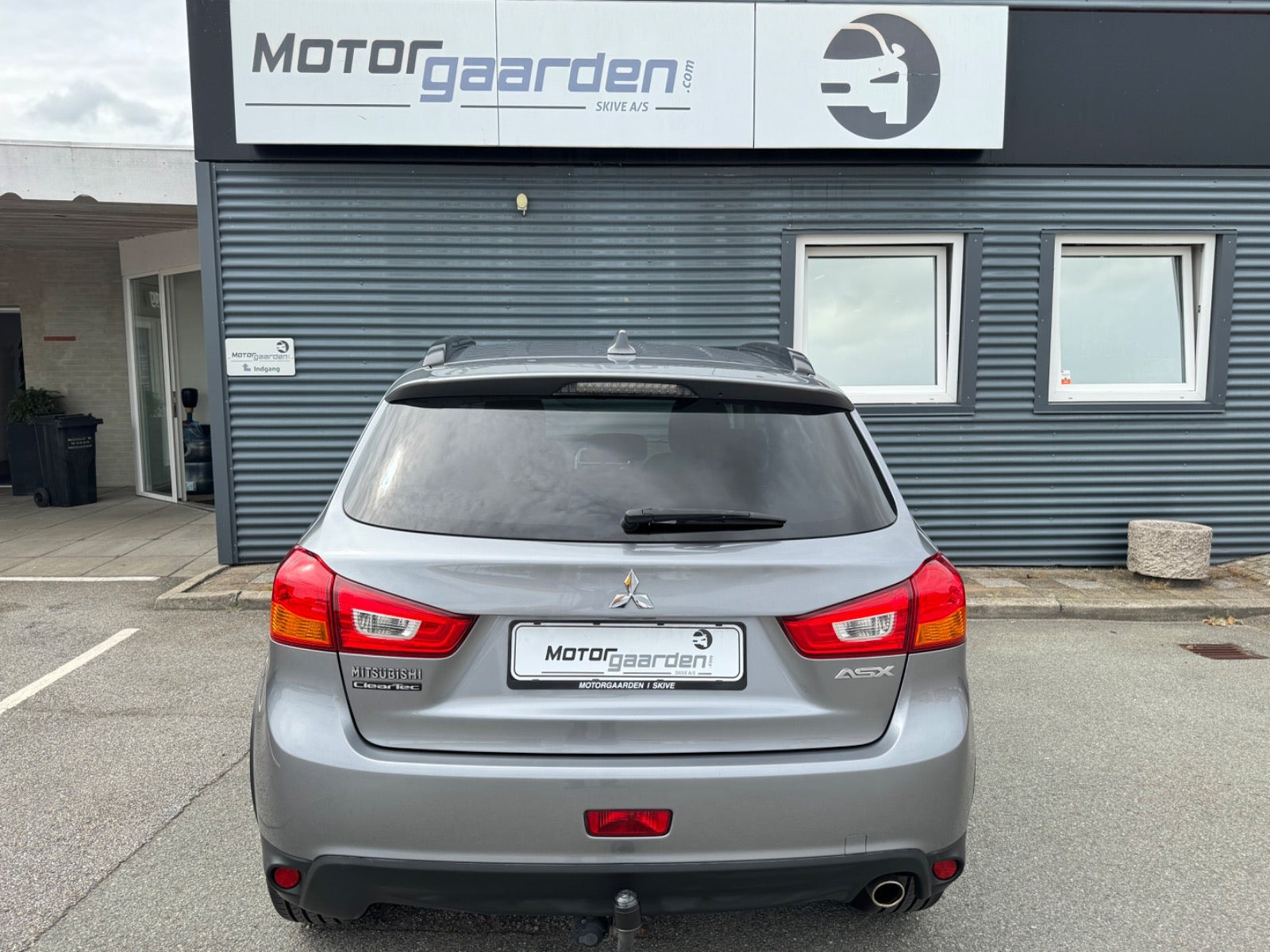 Grå Mitsubishi ASX fra 2017