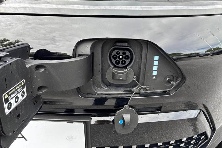 Sort Hyundai Kona fra 2026
