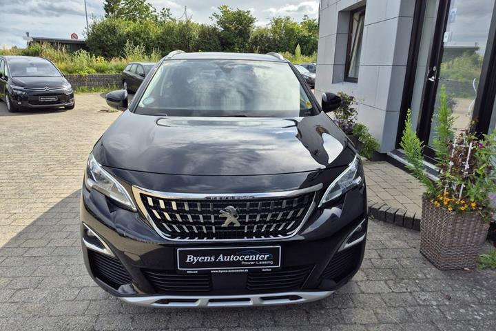 Sort Peugeot 3008 fra 2020