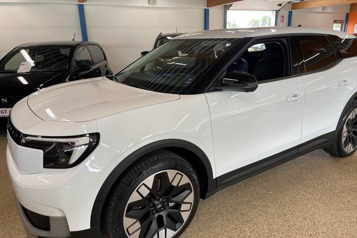 Hvid Ford Explorer fra 2025