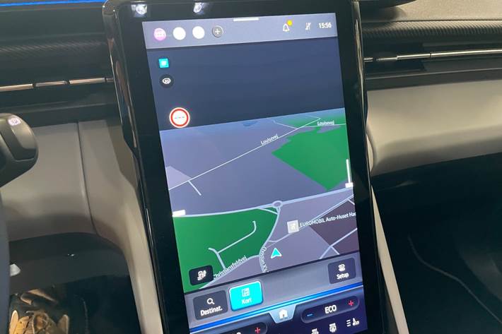 Rød Ford Explorer fra 2025