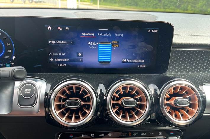 Sort Mercedes EQB 250+ fra 2025