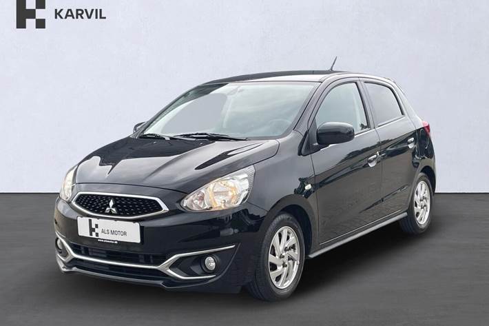 Sort Mitsubishi Space Star fra 2016 set udefra