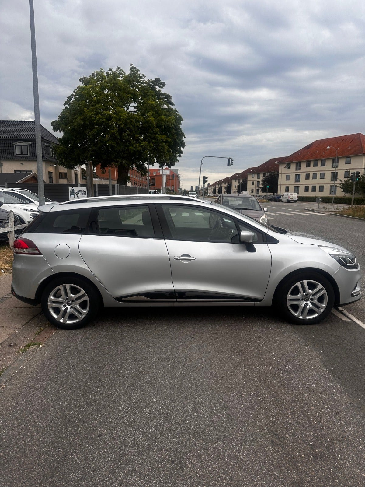 Sølv Renault Clio IV fra 2017