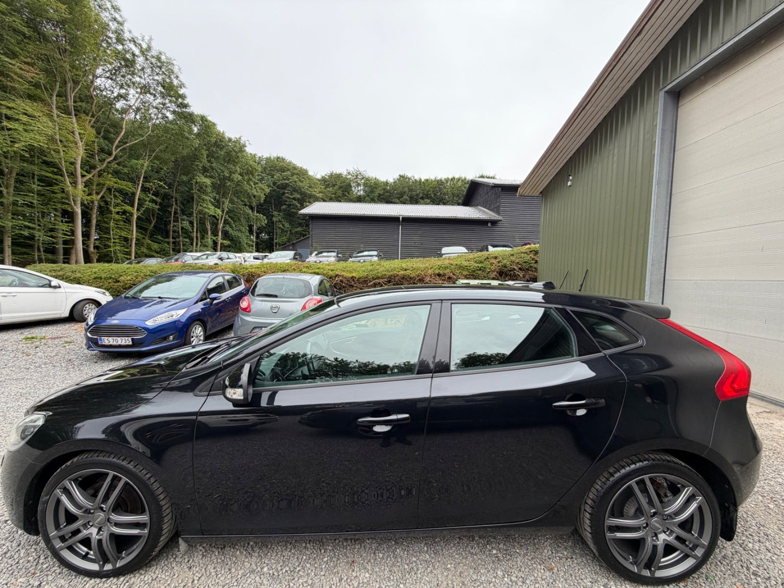 Sort Volvo V40 fra 2013
