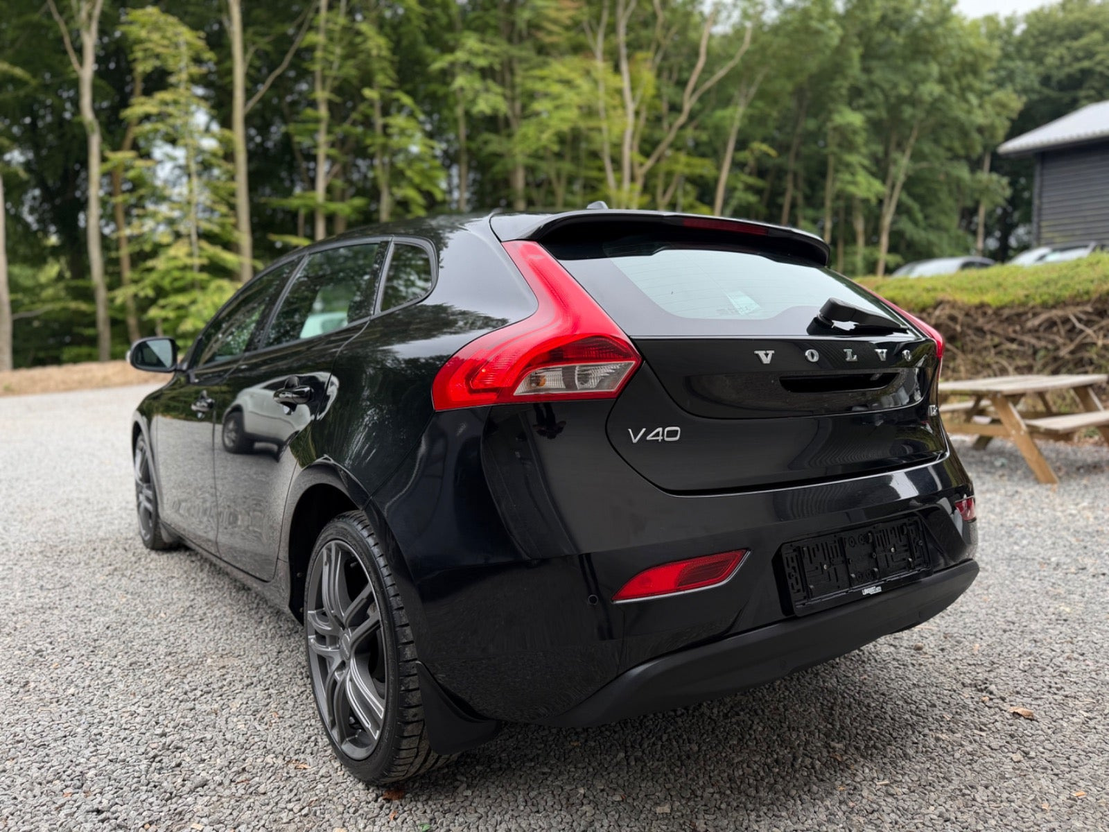 Sort Volvo V40 fra 2013