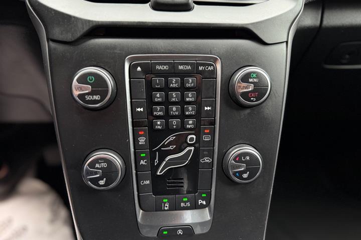 Sort Volvo V40 fra 2013