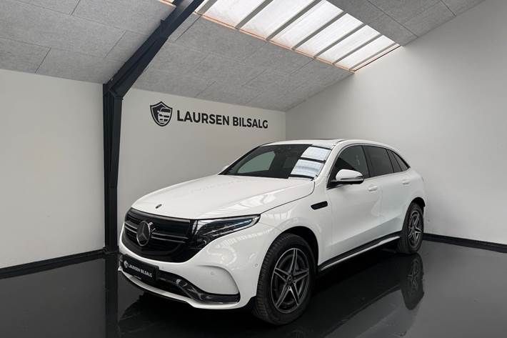 Hvid Mercedes EQC400 fra 2020
