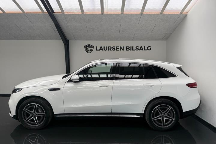 Hvid Mercedes EQC400 fra 2020