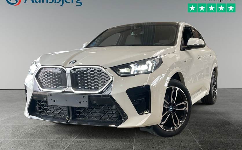 BMW iX2 eDrive20 M-Sport