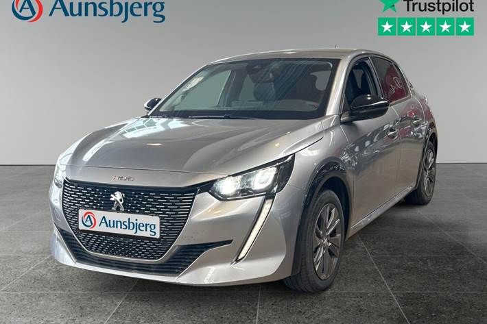 Sølv Peugeot e-208 fra 2023