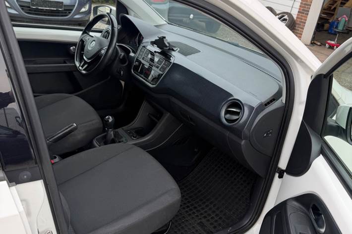 Hvid VW UP! fra 2018