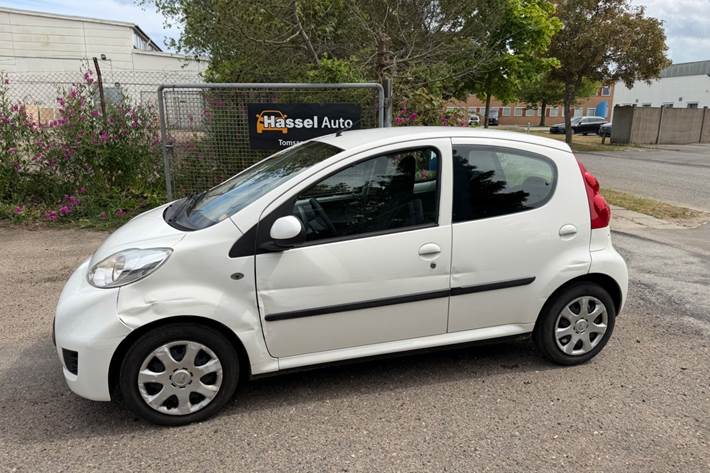 undefined Peugeot 107 fra 2011