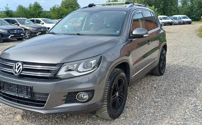 VW Tiguan 2,0 TDi 140 Sport & Style 4Motion BMT Van