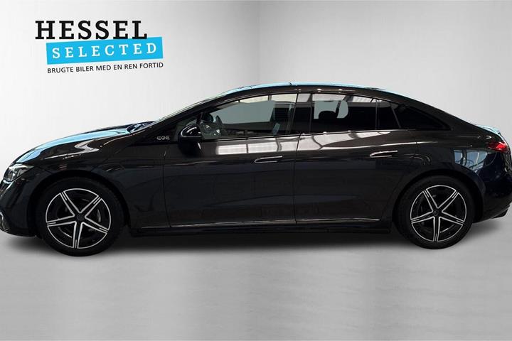 Grå Mercedes EQE350+ fra 2023