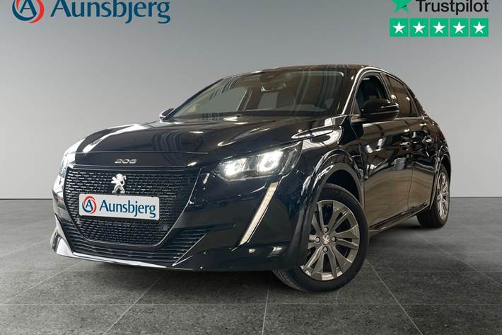 Sort Peugeot e-208 fra 2023