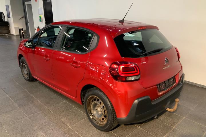Rød Citroën C3 fra 2018