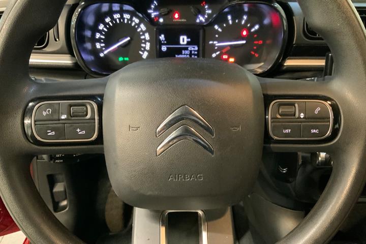 Rød Citroën C3 fra 2018