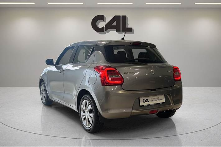 Grå Suzuki Swift fra 2022