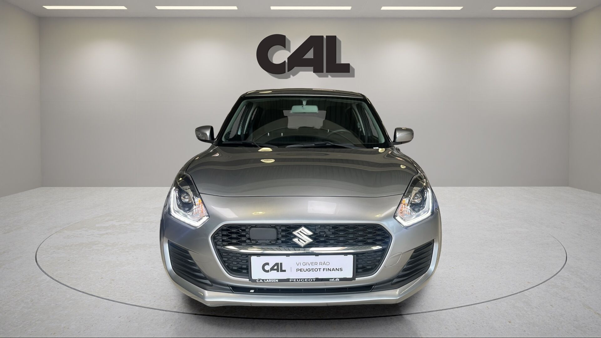 Grå Suzuki Swift fra 2022