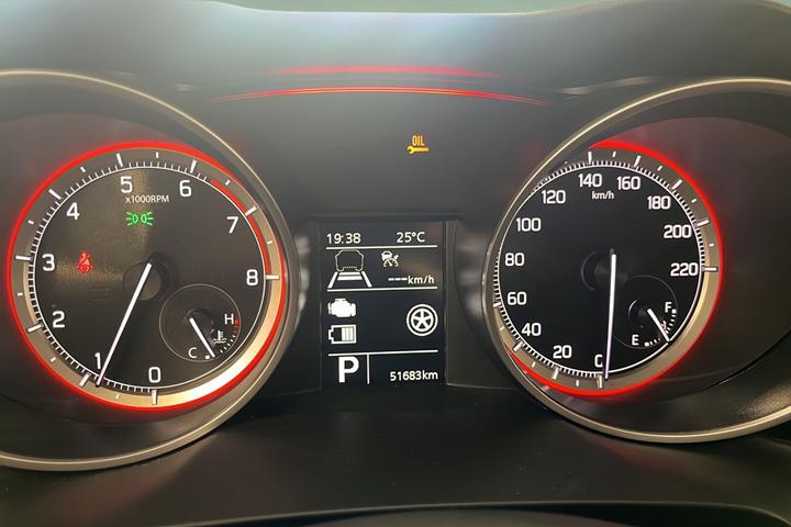 Grå Suzuki Swift fra 2022