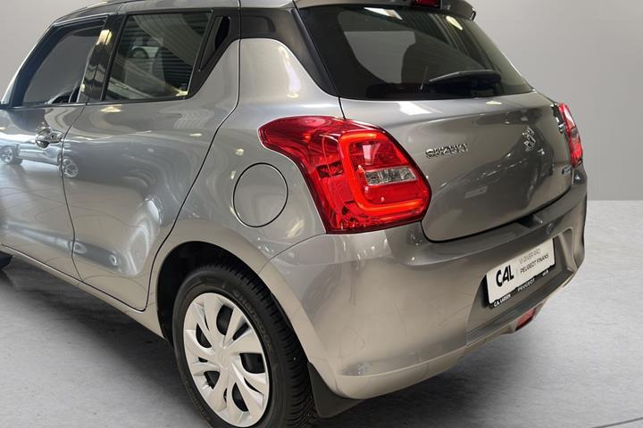 Grå Suzuki Swift fra 2022