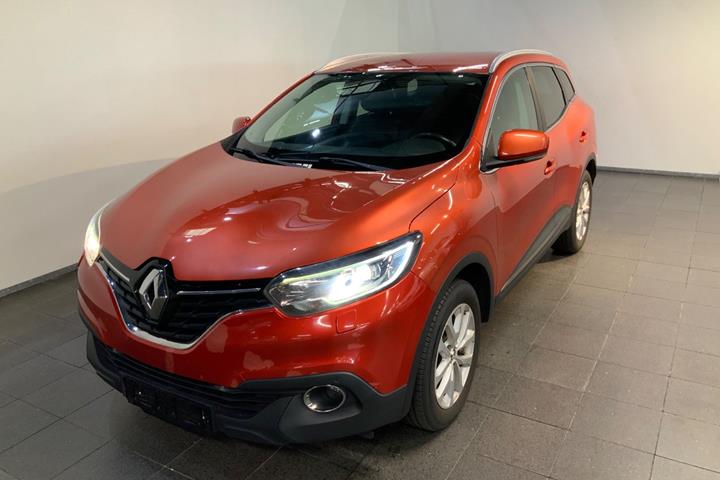 Rød Renault Kadjar fra 2016 set udefra